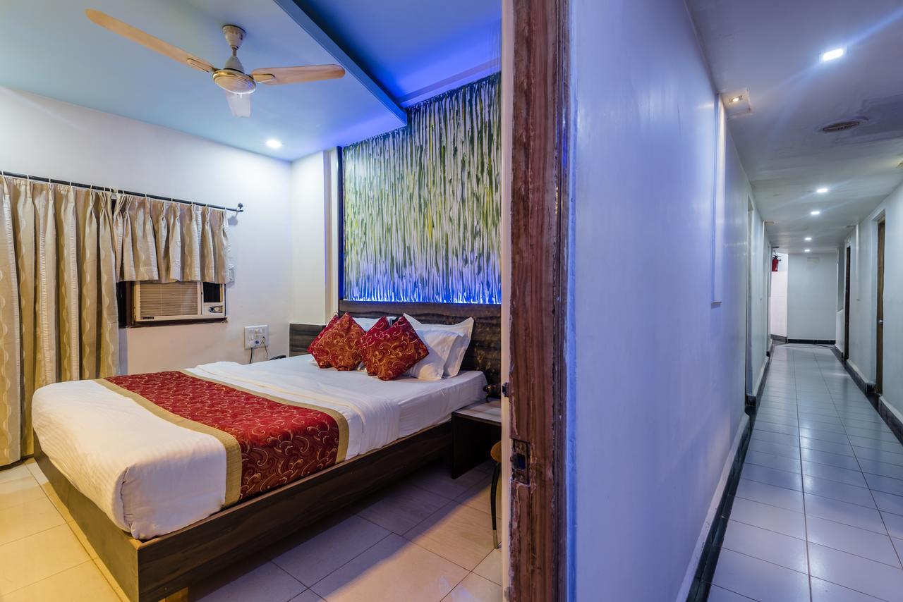Hotel Panchratna Panvel Esterno foto