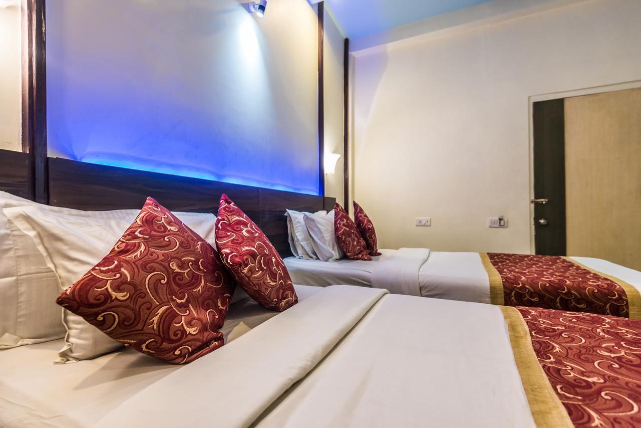 Hotel Panchratna Panvel Esterno foto