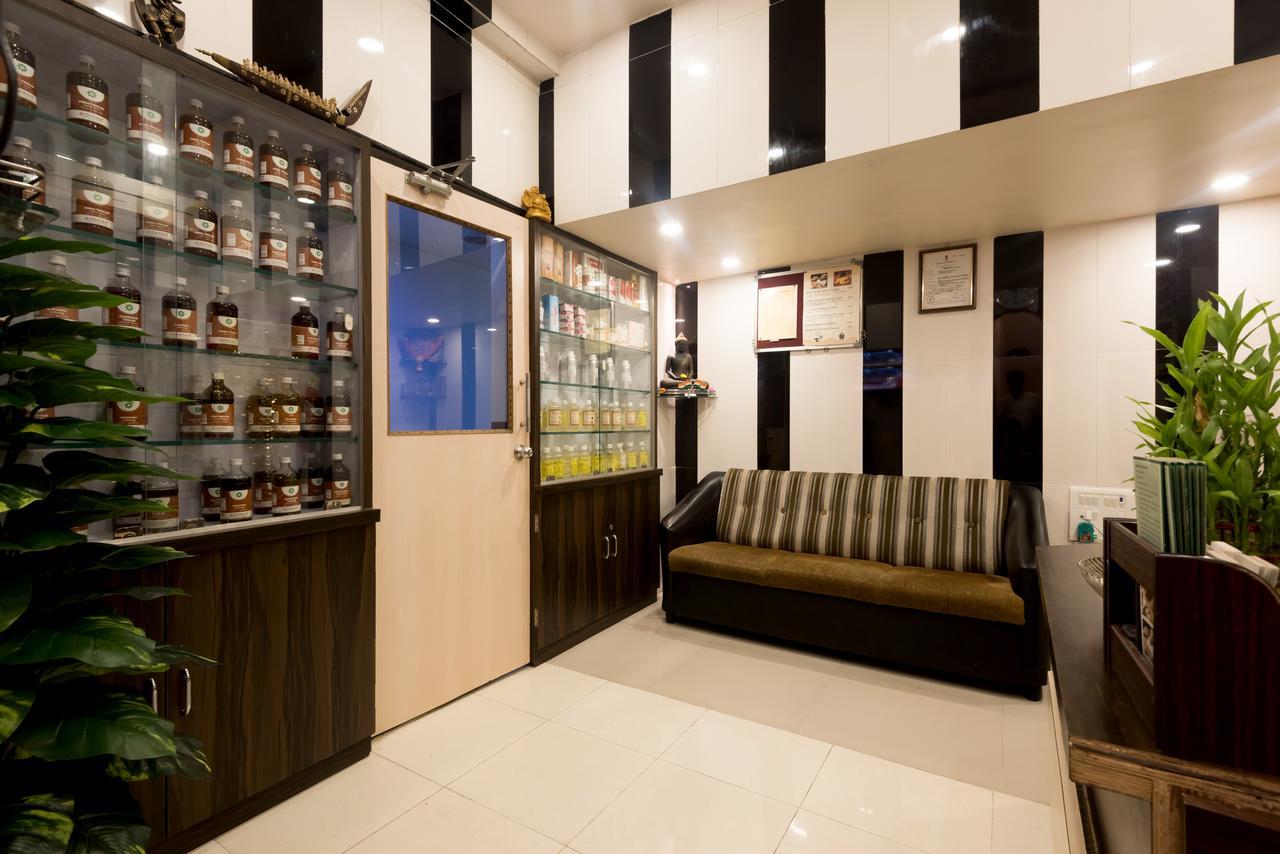 Hotel Panchratna Panvel Esterno foto