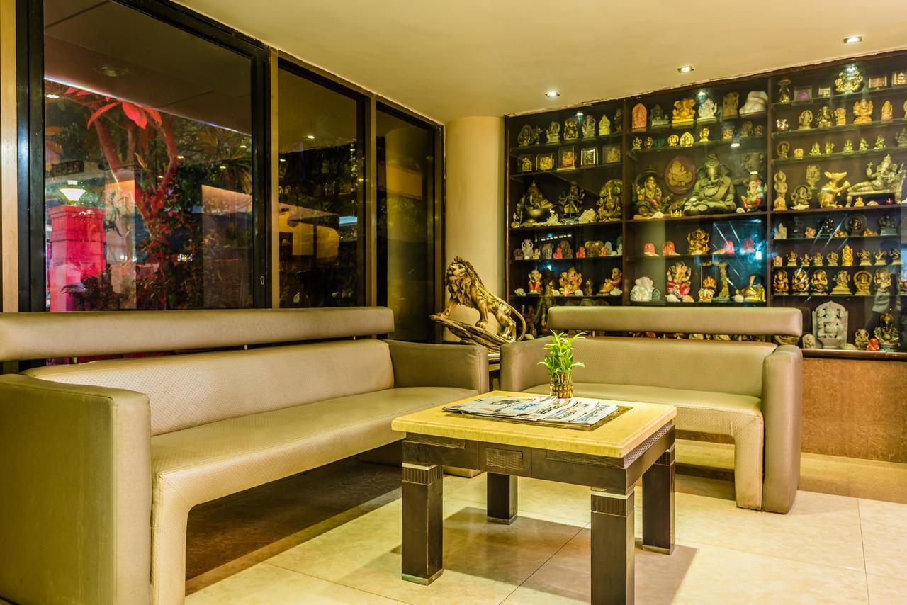 Hotel Panchratna Panvel Esterno foto