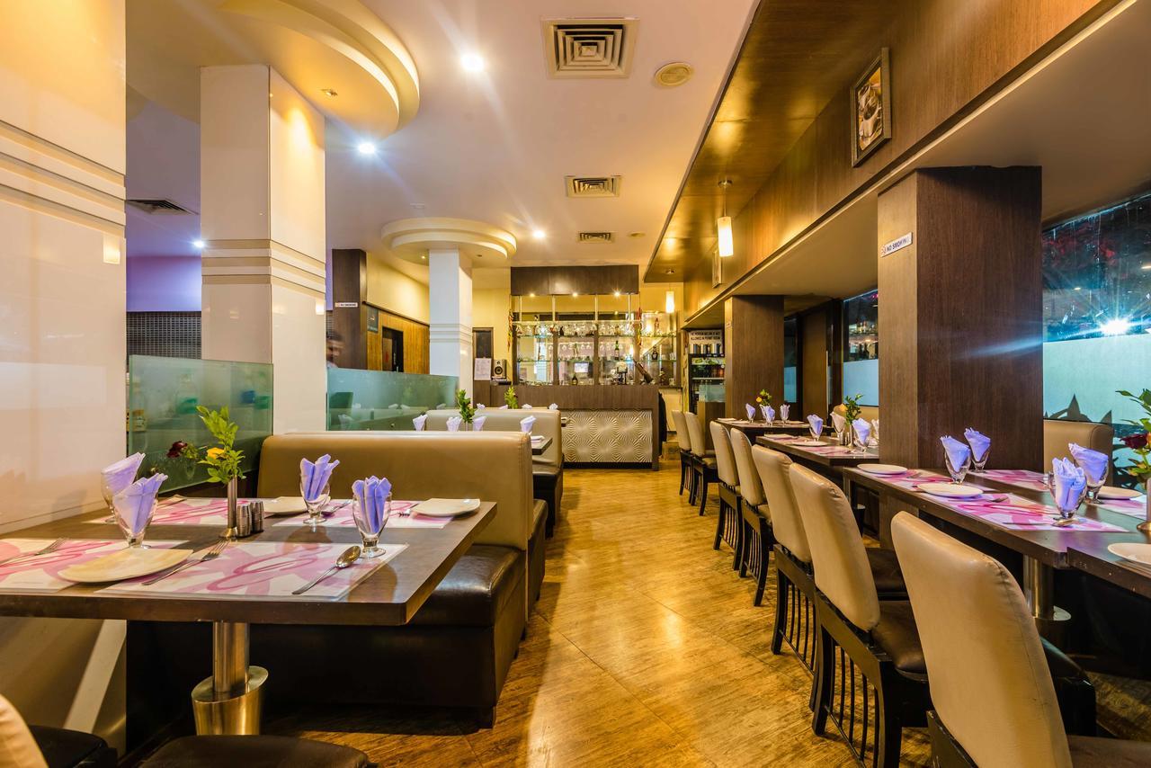 Hotel Panchratna Panvel Esterno foto
